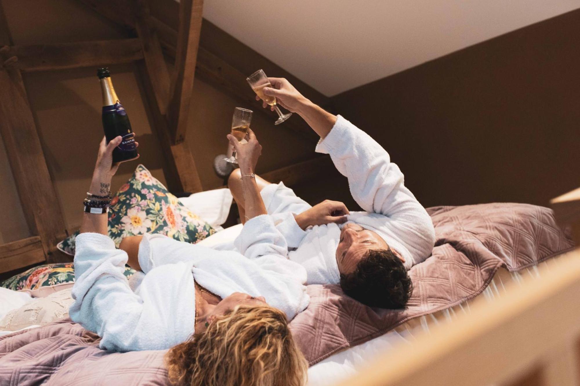 Paddock Lodge - Suites Wellness & Chambres D'Hotes ストゥモン エクステリア 写真